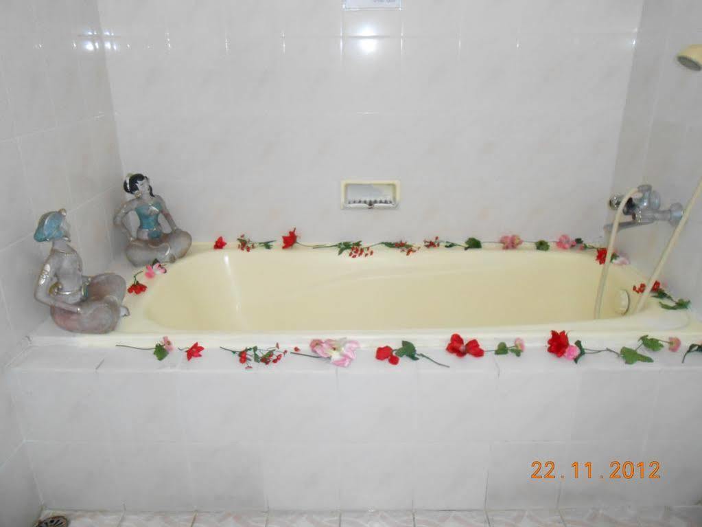 Fortuna Guest House Yogyakarta Eksteriør billede